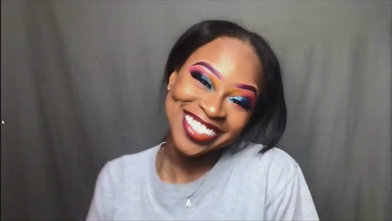 'She's a star'; Collinsville high school senior balancing books and business