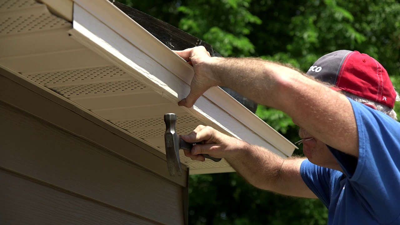 Soffit Installation: Fascia
