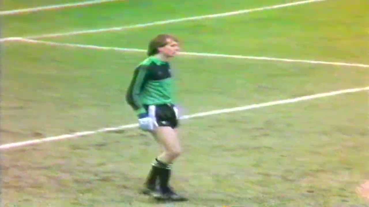 Aberdeen 1-0 Dundee - Scottish Cup 4th Round - 19/2/1983