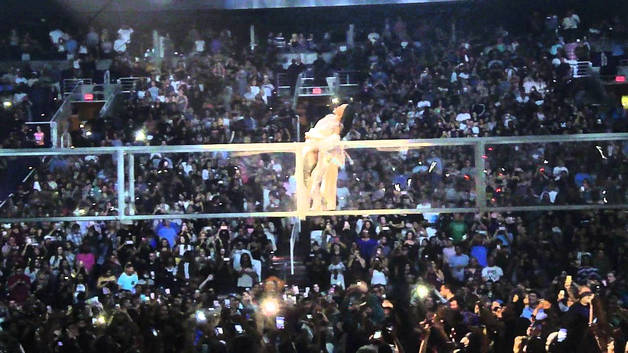 Rihanna  Talking Stick Arena  Phoenix Part One