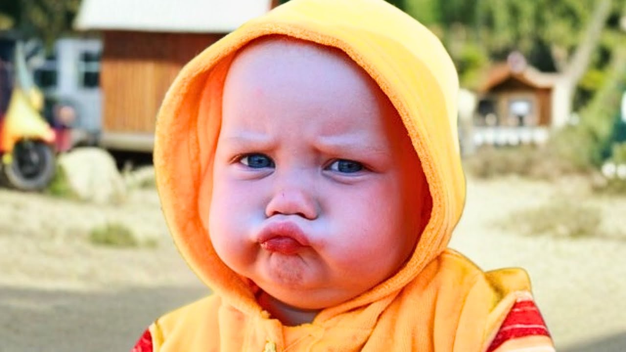 TOP OF THE WEEK - Cute & Funny Babies That Make You Laugh! | Baby Bros