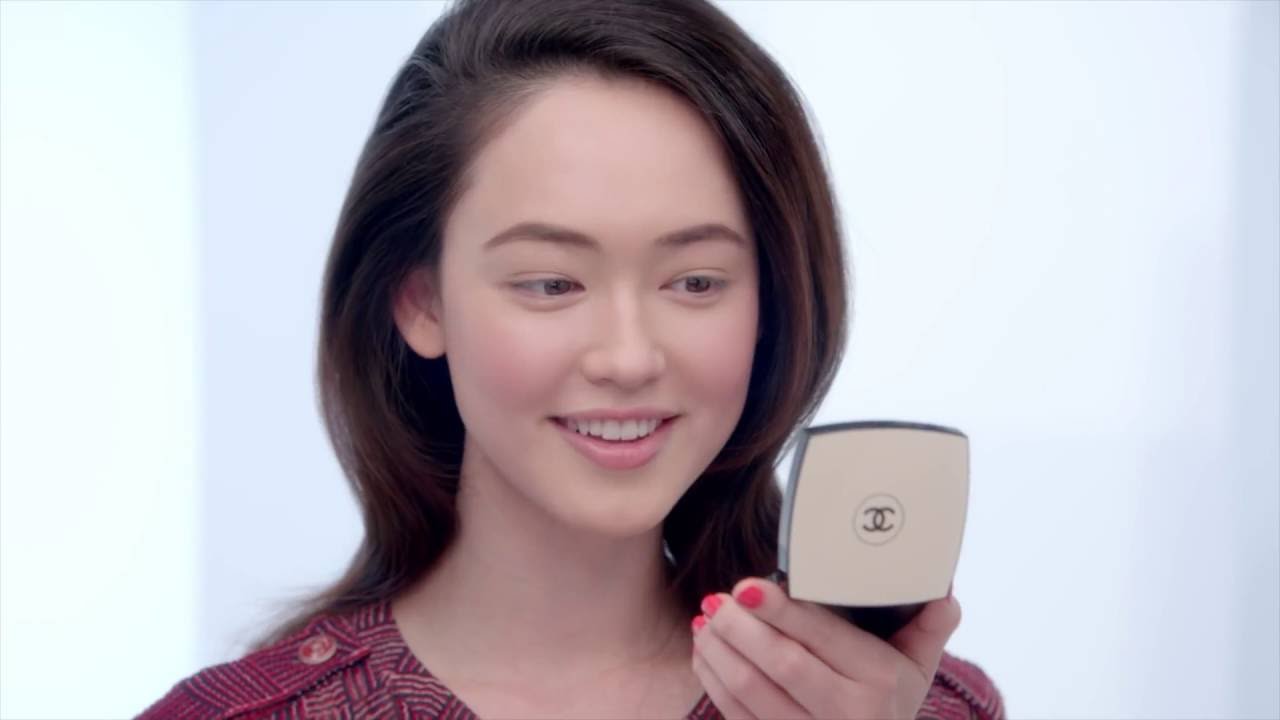 Образы макияжа CHANEL: создайте образ Oasis Smokey с коллекцией лета 2016 года.