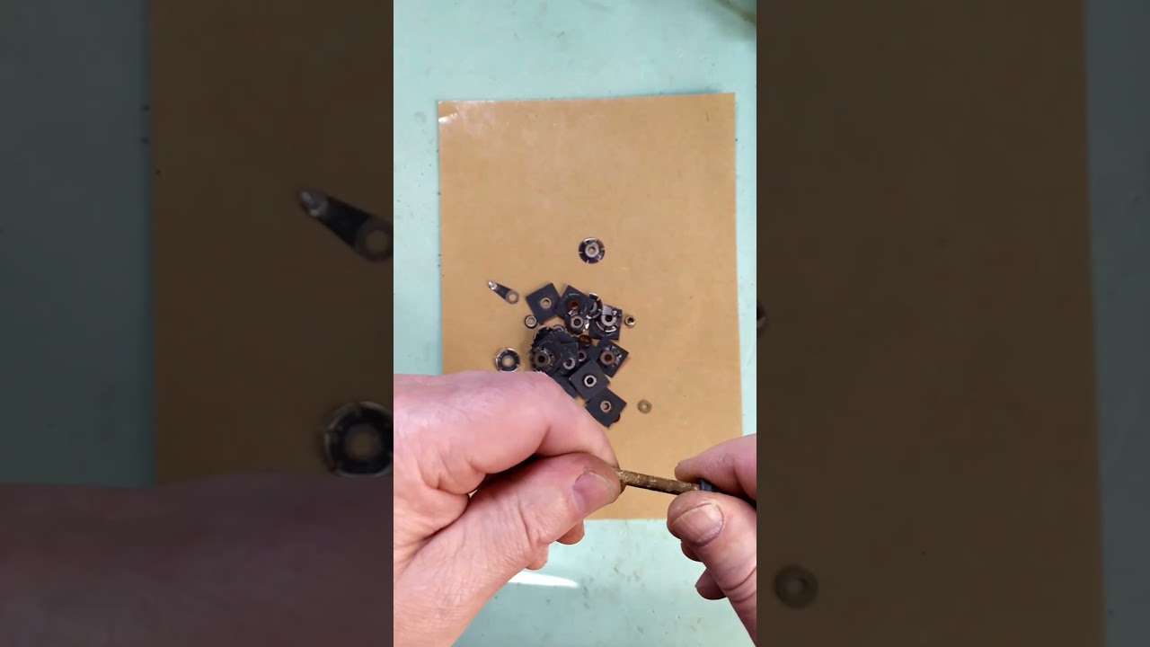Множество бесплатных деталей из селена.