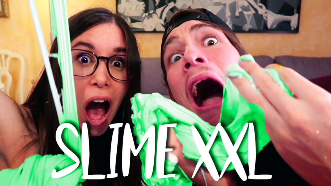 HACEMOS SLIME VERDE GIGANTE XXXXL | Cosas de Hermanos