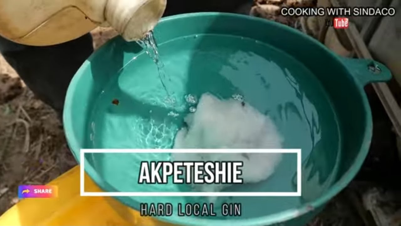 Как производится местный джин AKPETESHIE в Гане. 70% алкоголя! Из пальмового вина в джин! ПОДРОБНЕЕ