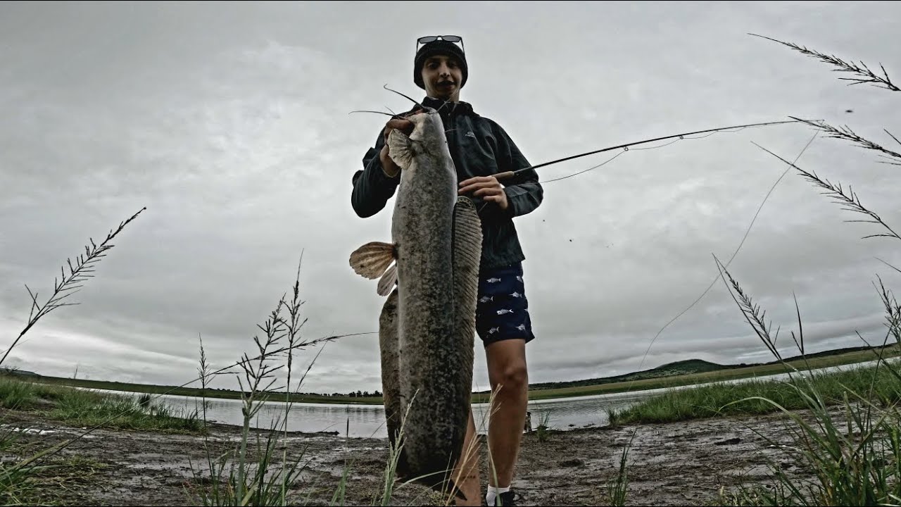 Fly Fishing for Barbel!! |Dalmore Guest farm (Pt.1)