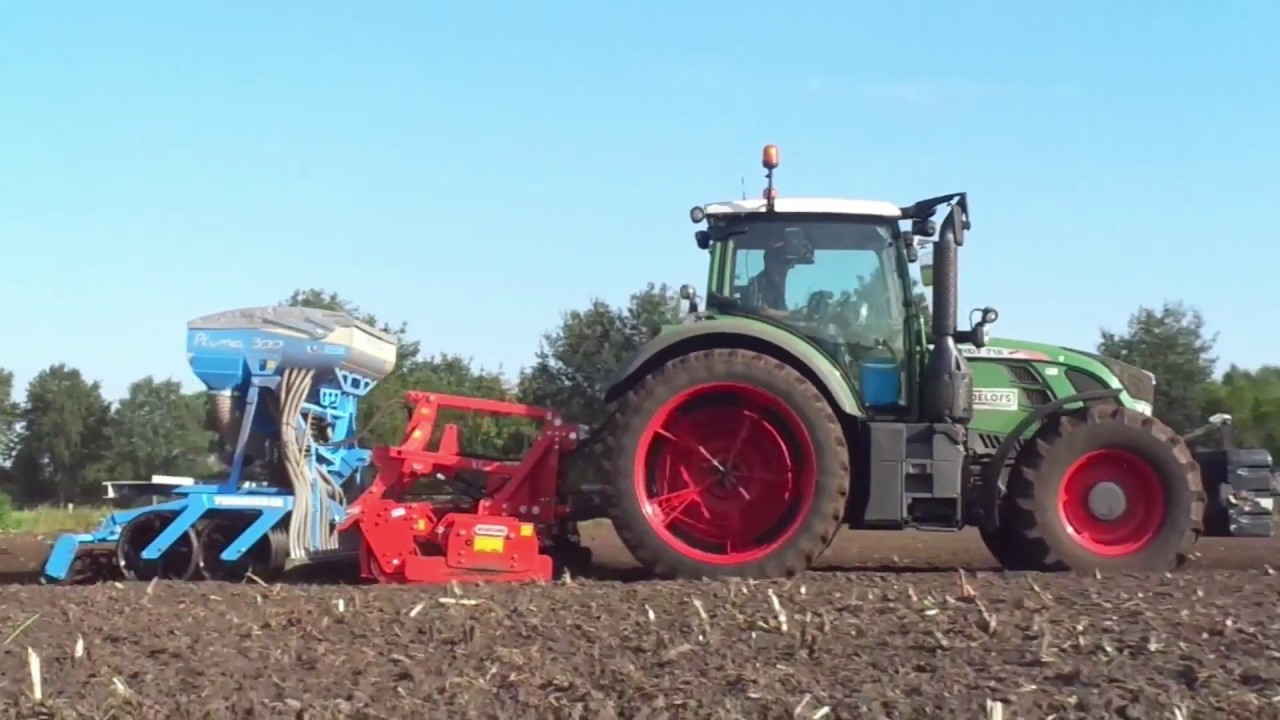 gras zaaien |  sowing grass | Loonbedrijf roelofs lemelerveld | 2018 |