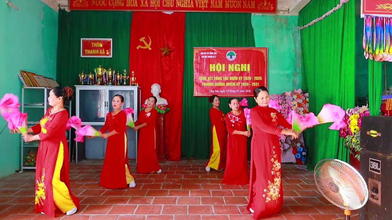 HỘI LÀNG QUÊ EM