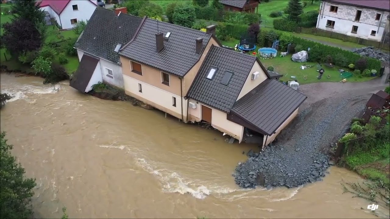 Pomóż powodzianom z Pokrzywnej. Ich dom zniszczyła woda rwącego potoku