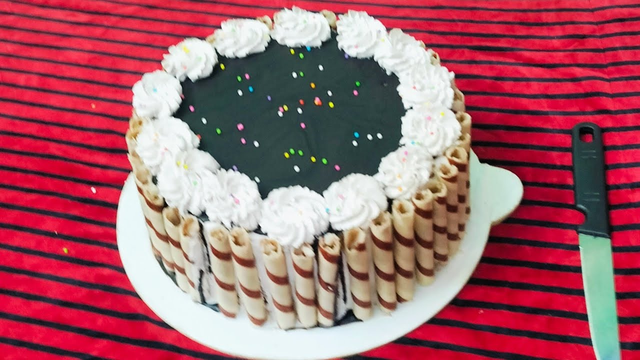৫০০ টাকা খরচ করে ২০০০ টাকার কেক বানিয়ে নিলাম। 