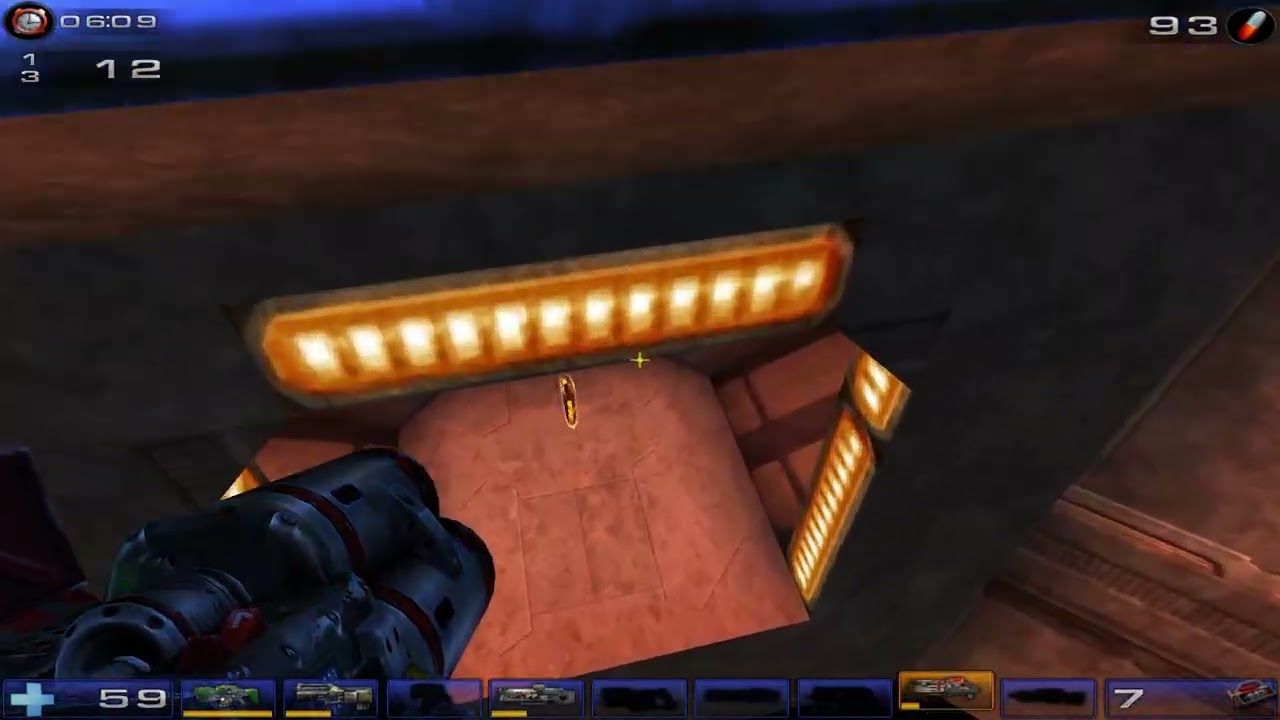 UT2004 | Hyperblast | 4 Player Deathmatch | Close, for Hyperblast! 