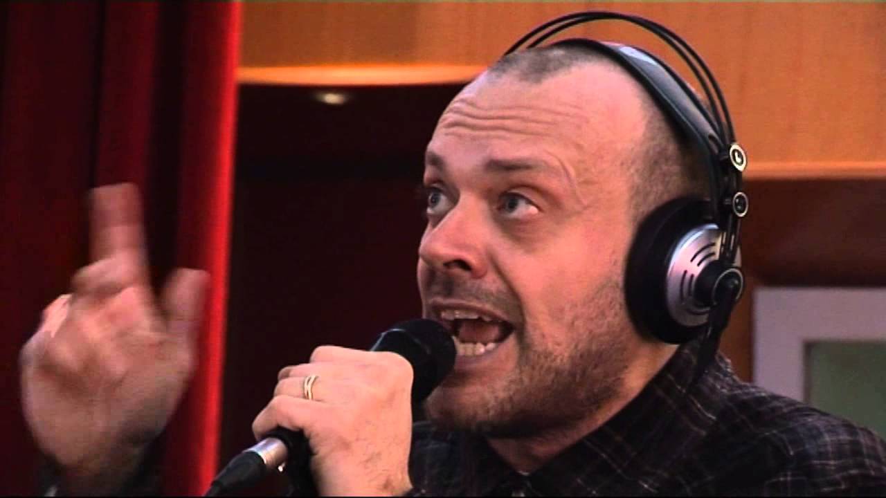 Max Pezzali - HANNO UCCISO L'UOMO RAGNO - Regia di Claudio Tofani