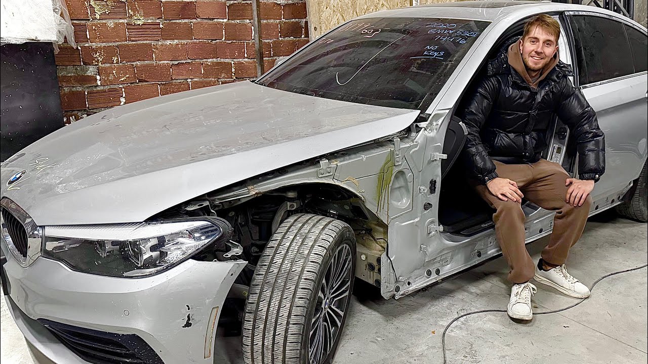 АВТОМОНТЬОР СЪС ЗЛАТНИ РЪЦЕ