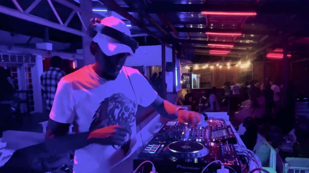 DOCTA B DJ| GUIDEON’S DRINK&FOOD| PEMBA MOZAMBIQUE
