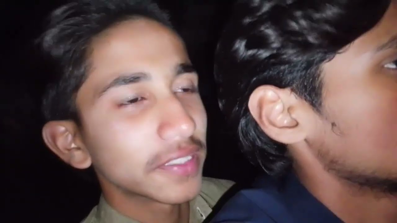 Muzamil family vlogs please support my channel like share and comments aur subscribe 