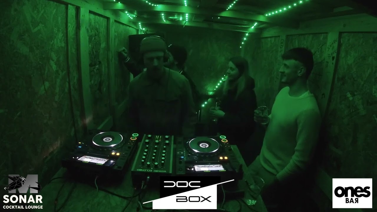 RIKI G  DOCBOX