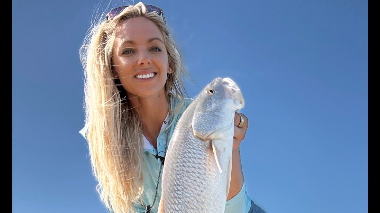Saltwater Flyfishing - Tampa Bay Redfish - 4K