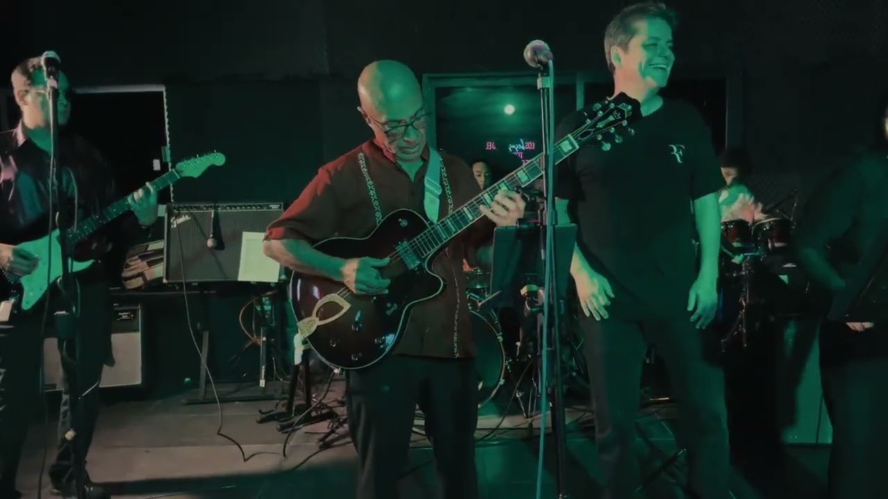 Hot stuff (cover ) Le Freak Experience  #Club Burbuja #Gran Hotel Xalapa. Retromusic