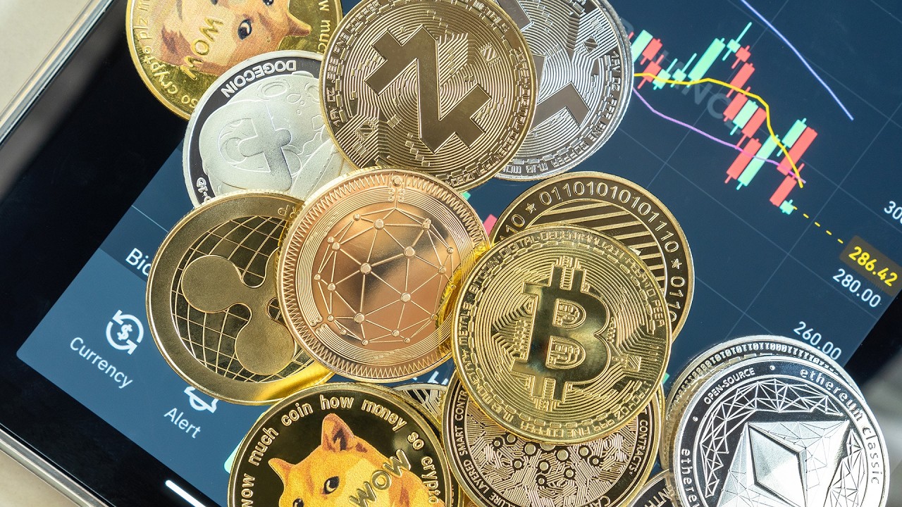 Bitcoin ETFs on Track for Worst Month of Withdrawls