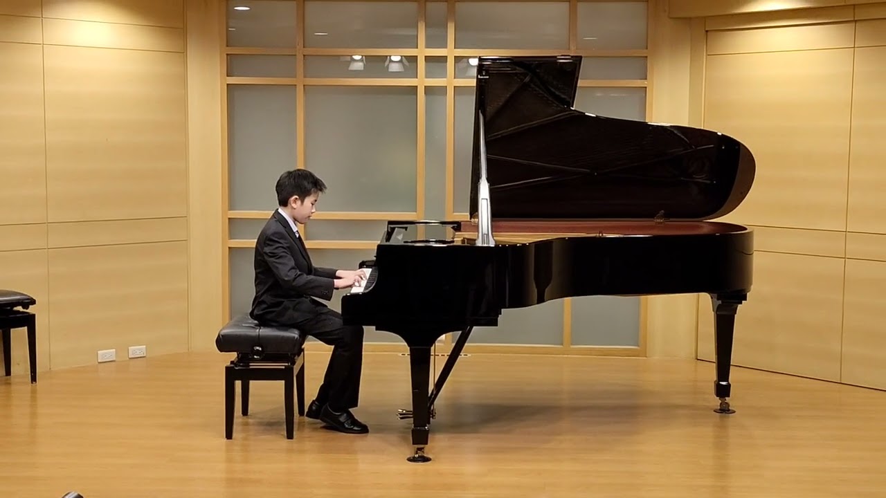 Lyndon plays Mozart Sonata 