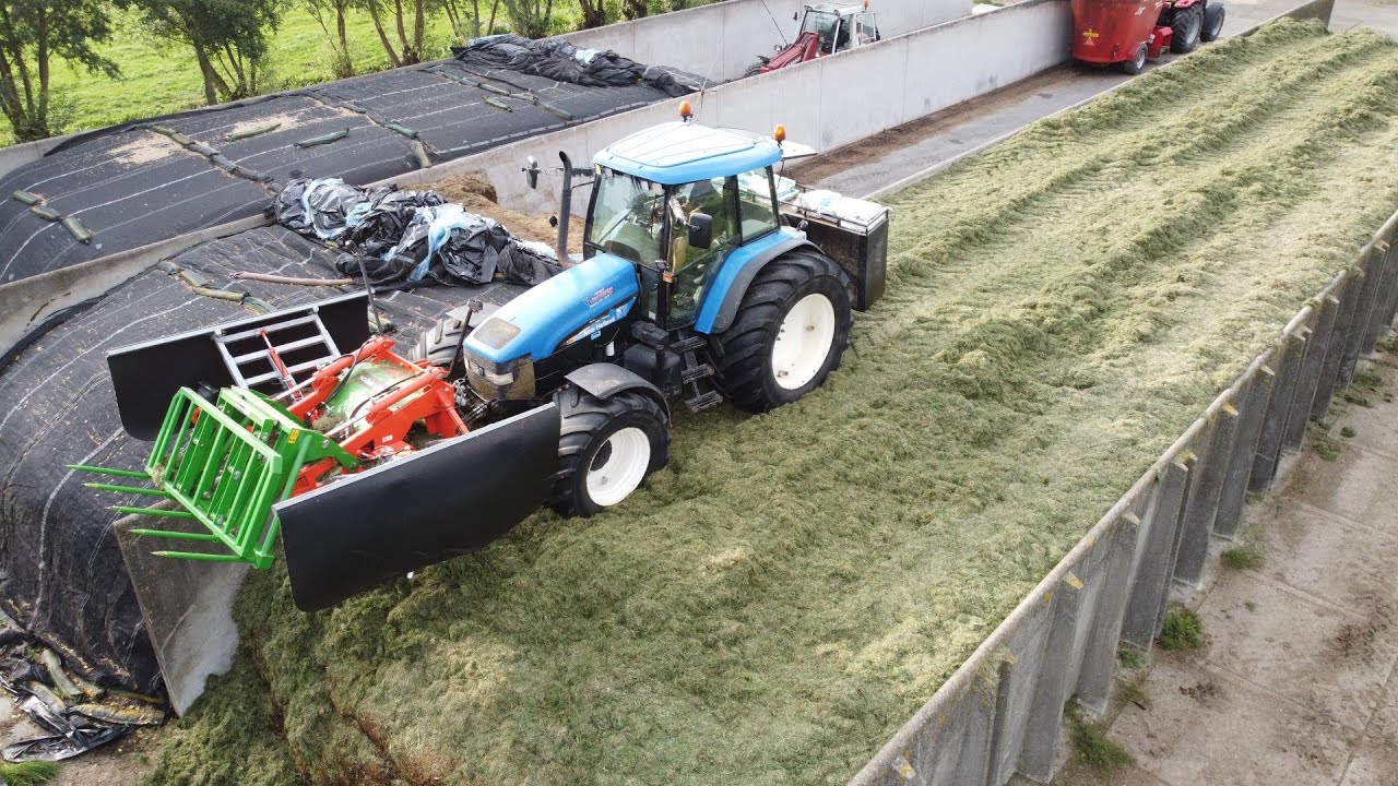 3de snee gras 2023 | Kuilverdeler in actie