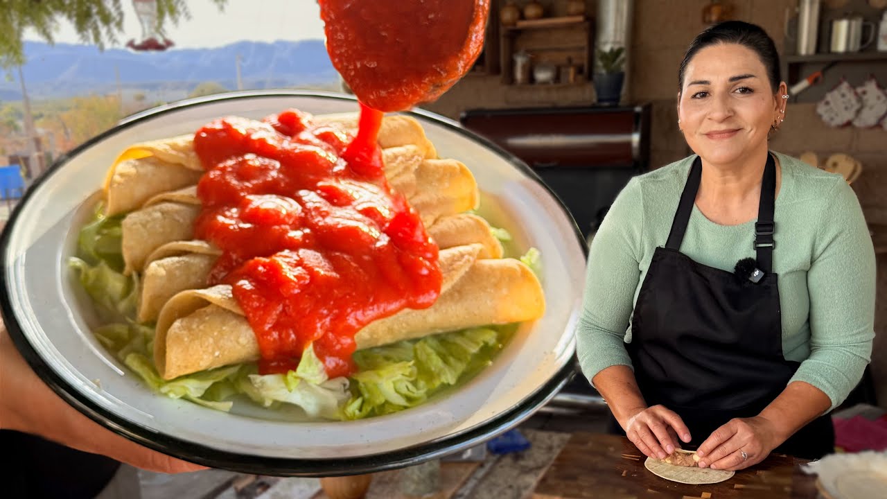 Flautas de Frijol Entomatadas Doraditas y Bien Caseras | La Herencia de las Viudas