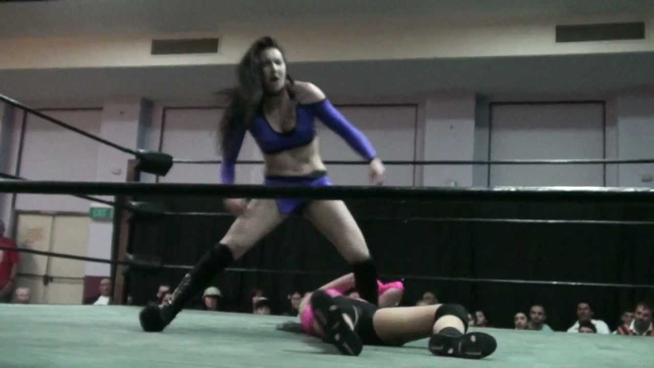 KC Cassidy VS Jessie McKay at 'King of the New School- Night 2' 2010