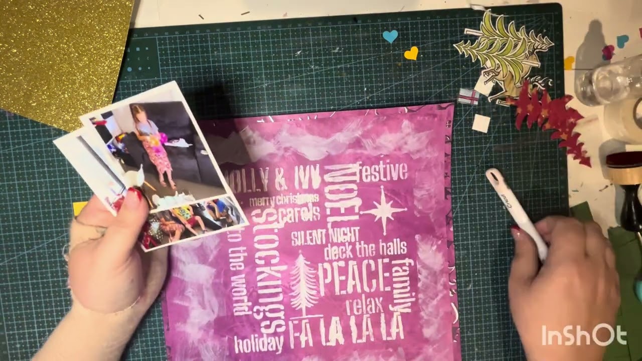 Layout library @thescrapbookingphotographe3607  and GDU weekend challenge- Christmas theme 