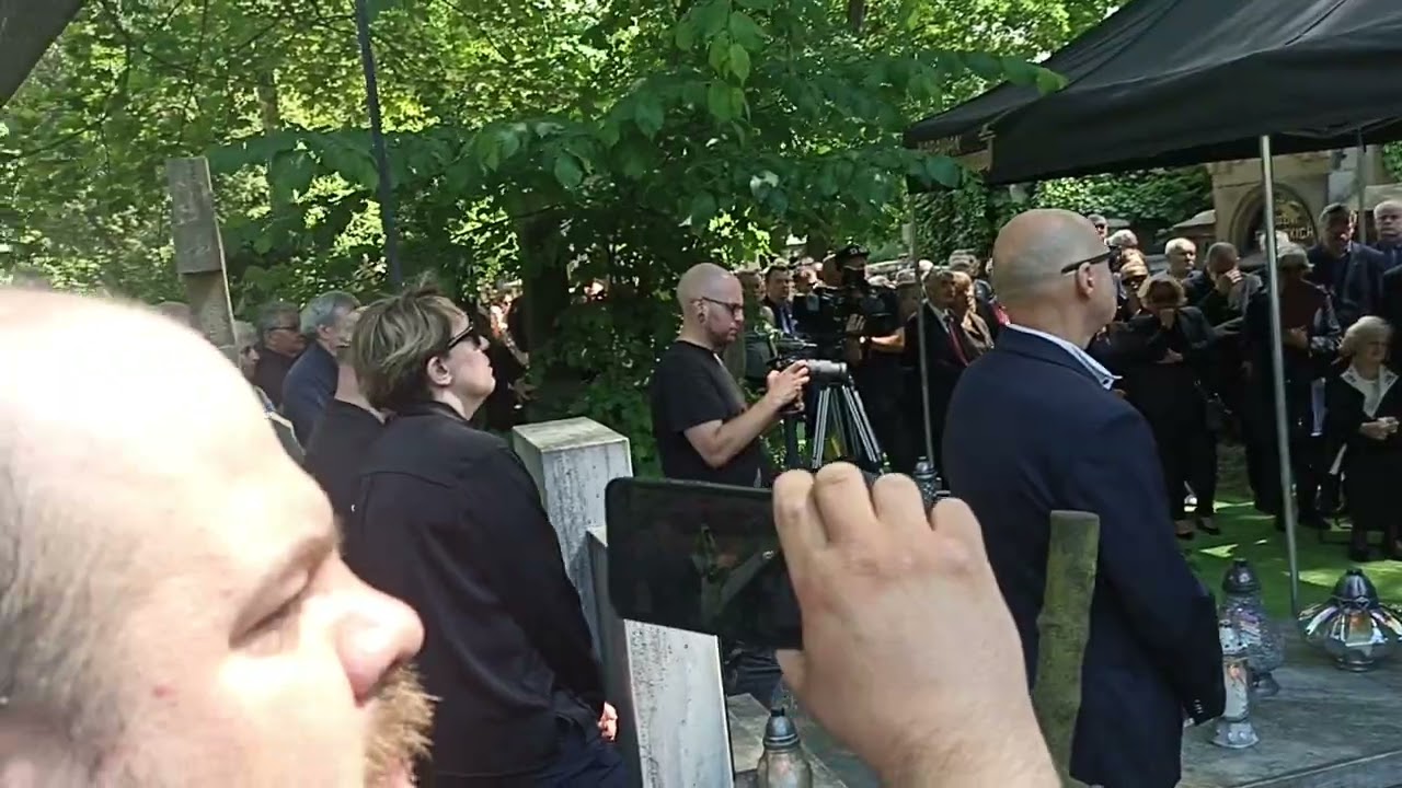 Ceremonia pogrzebowa MAKINO