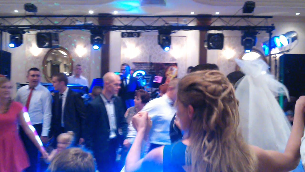 Bobi - Czekasz na tę jedną chwilę - LIVE