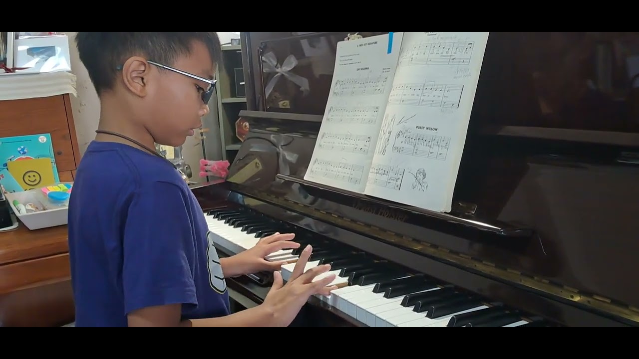 Step by step piano course , book 3. Oh! Susannaby Namo