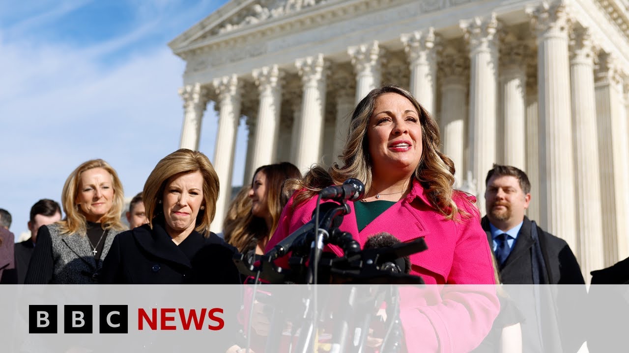 US Supreme Court rules designer can refuse LGBT couples - BBC News