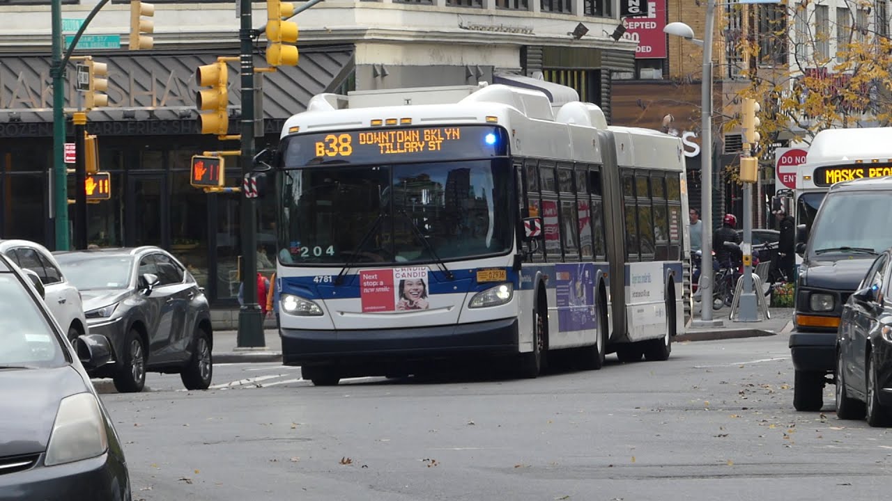 MTA NYCT Bus: Downtown Brooklyn Joralemon St Bus Action (Weekend)