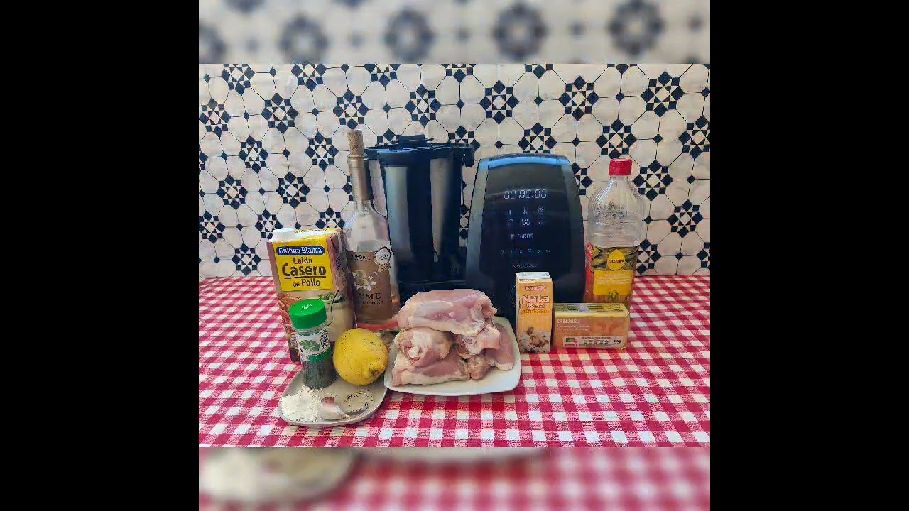 POLLO CON SALSA DE LIMÓN