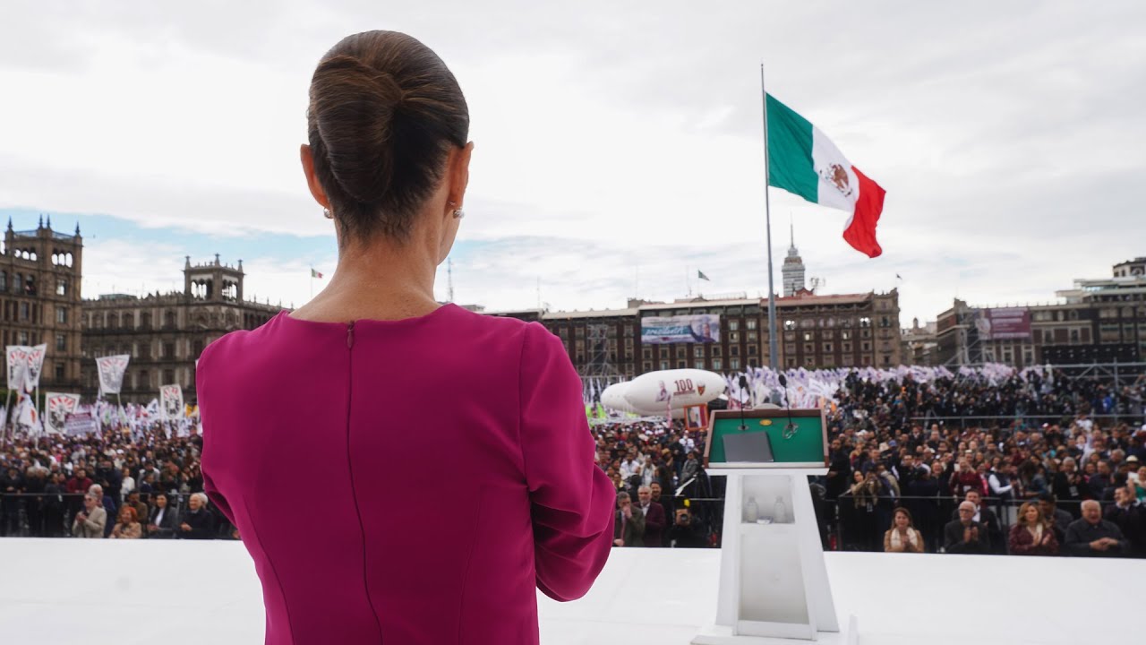 Informe 100 días de gobierno. Zócalo de la Ciudad de México