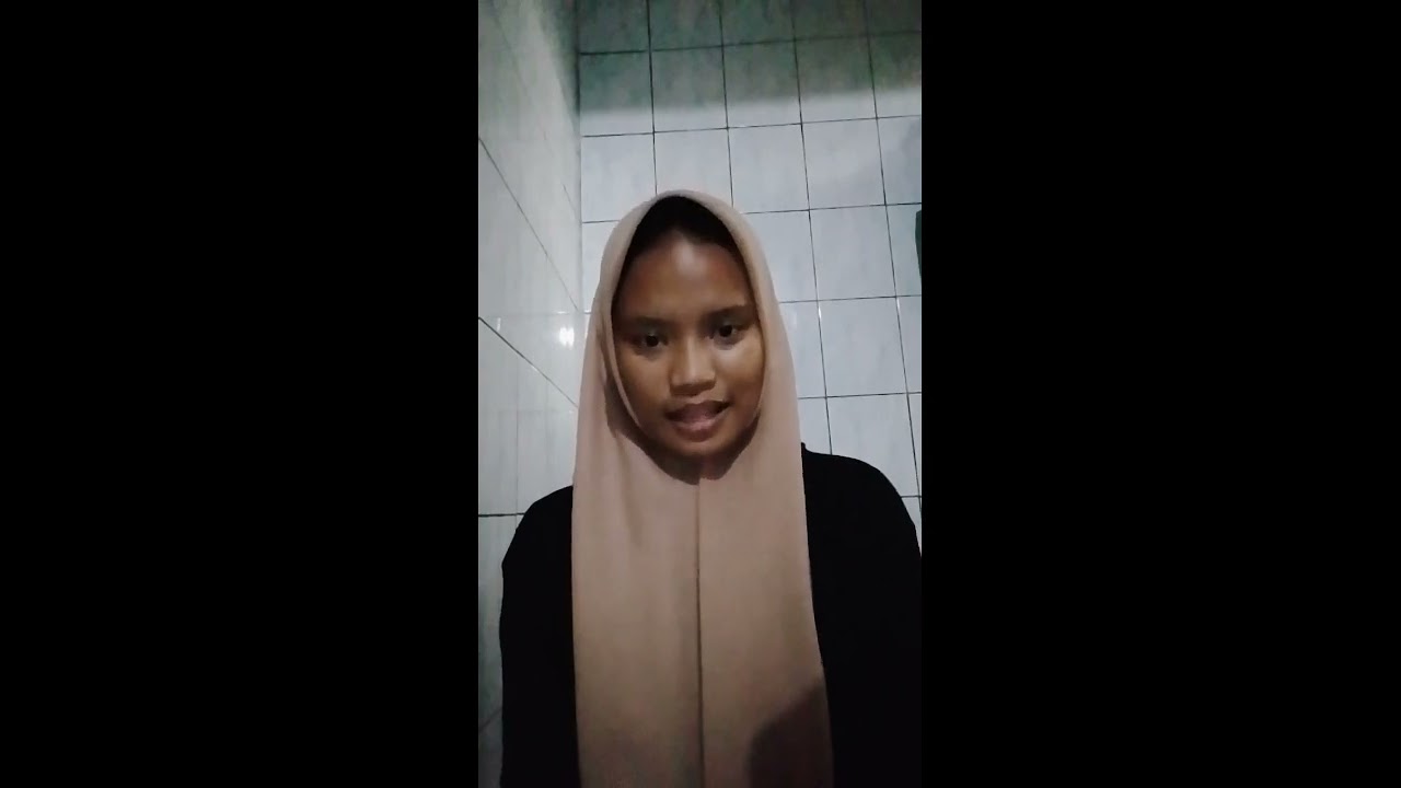 Tugas Uprak||Bahasa Inggris||Reva Tiara 12.8