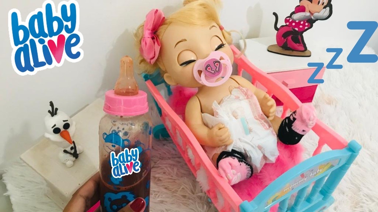 ROTINA DA NOITE DA BABY ALIVE LULU  TOMANDO MAMADEIRA DE MINGAU DE LEITE DE BONECA COMIDINHA🍼