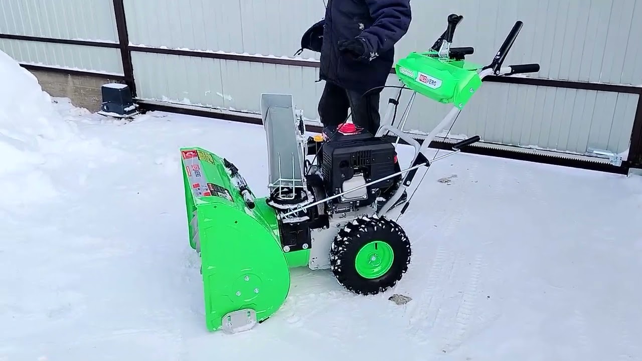 Тачка пушка-гонка убирать снег
