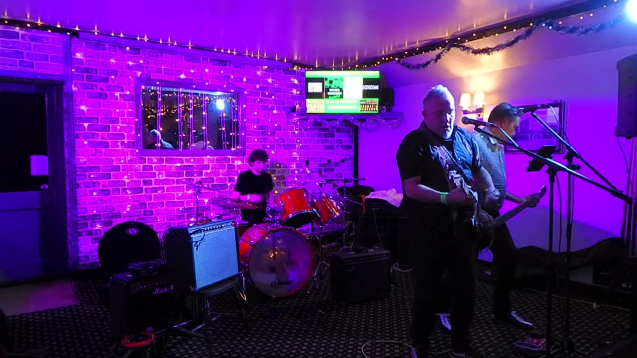 THE VIRAL BREAKDOWNS 3 SHAKEYS SESSIONS AT THE BLACKBULL   DEC 20TH 2025
