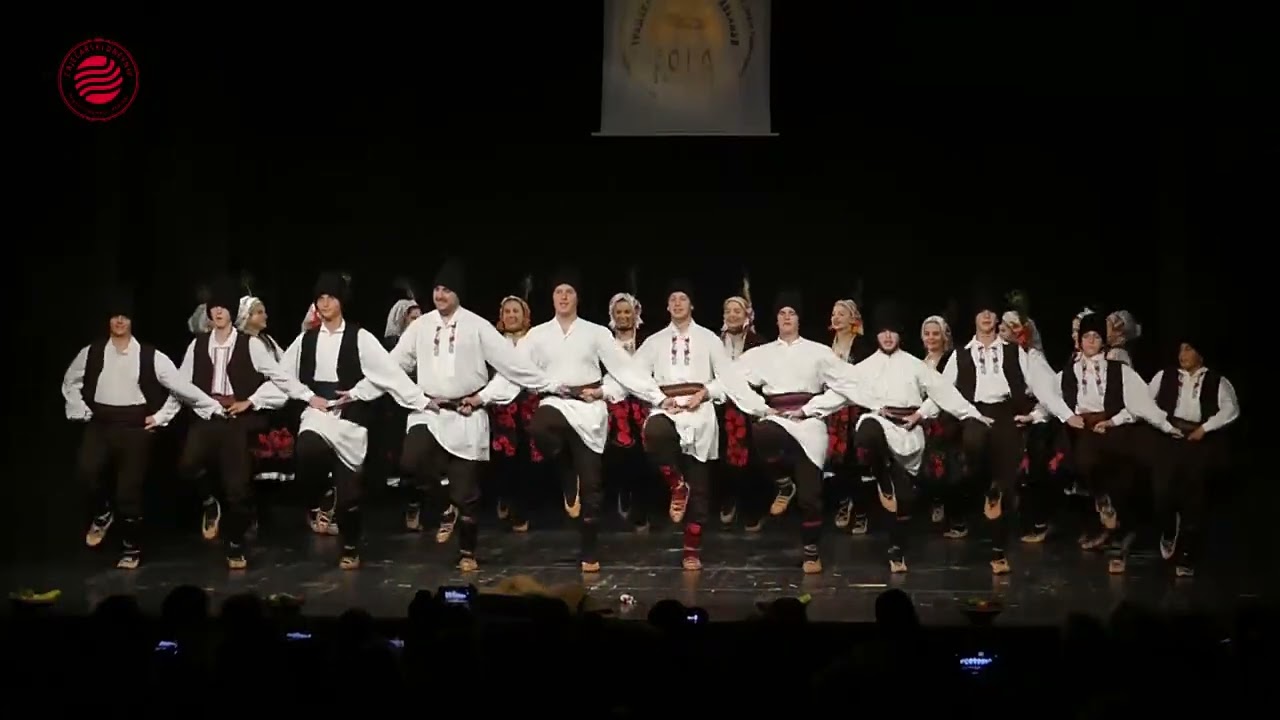 Folklorno udruženje PERLAS iz Perleza    Igre iz Negotinske krajine Kobišnica   nastup na festivalu