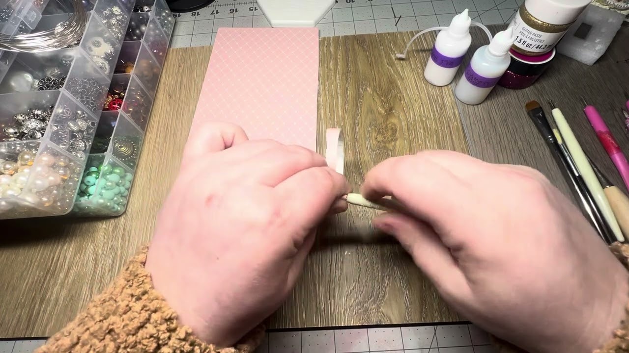 Making Paper Beads