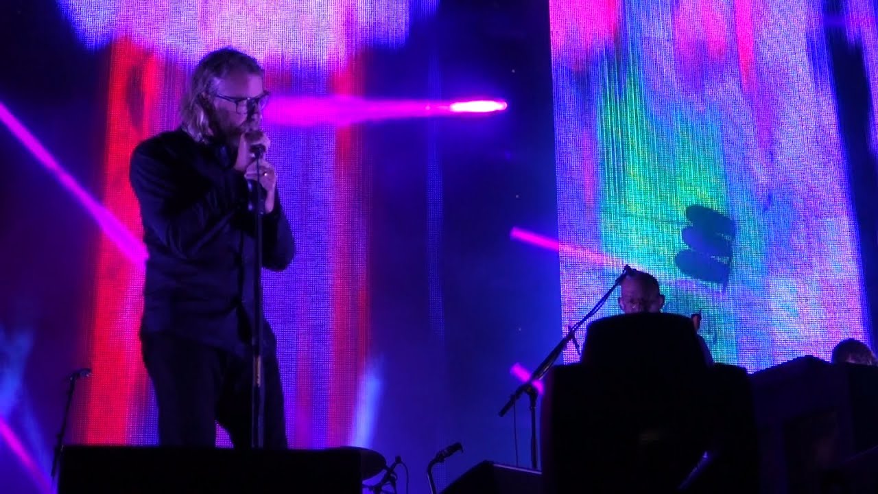 The National - Checking Out of a Collapsing Space (Roman Candle) &ndash; Live in Berkeley