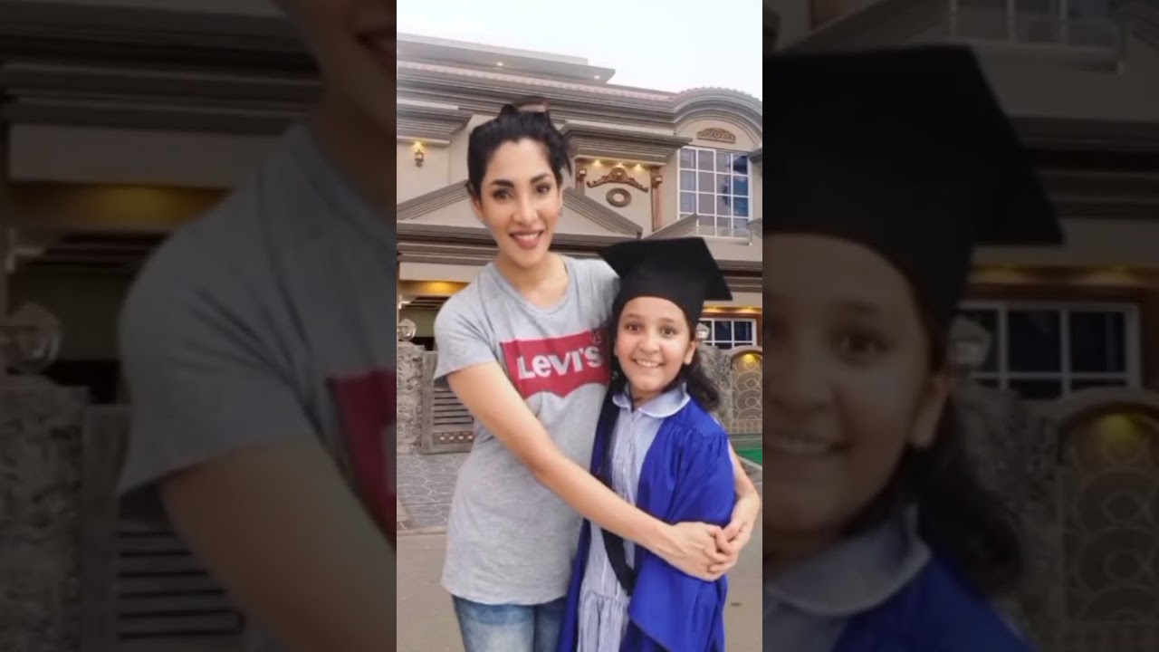 zhalay sarhadi status | zhalay sarhadi husband and family #shortsfeed #zhalaysaradi #shortvideo