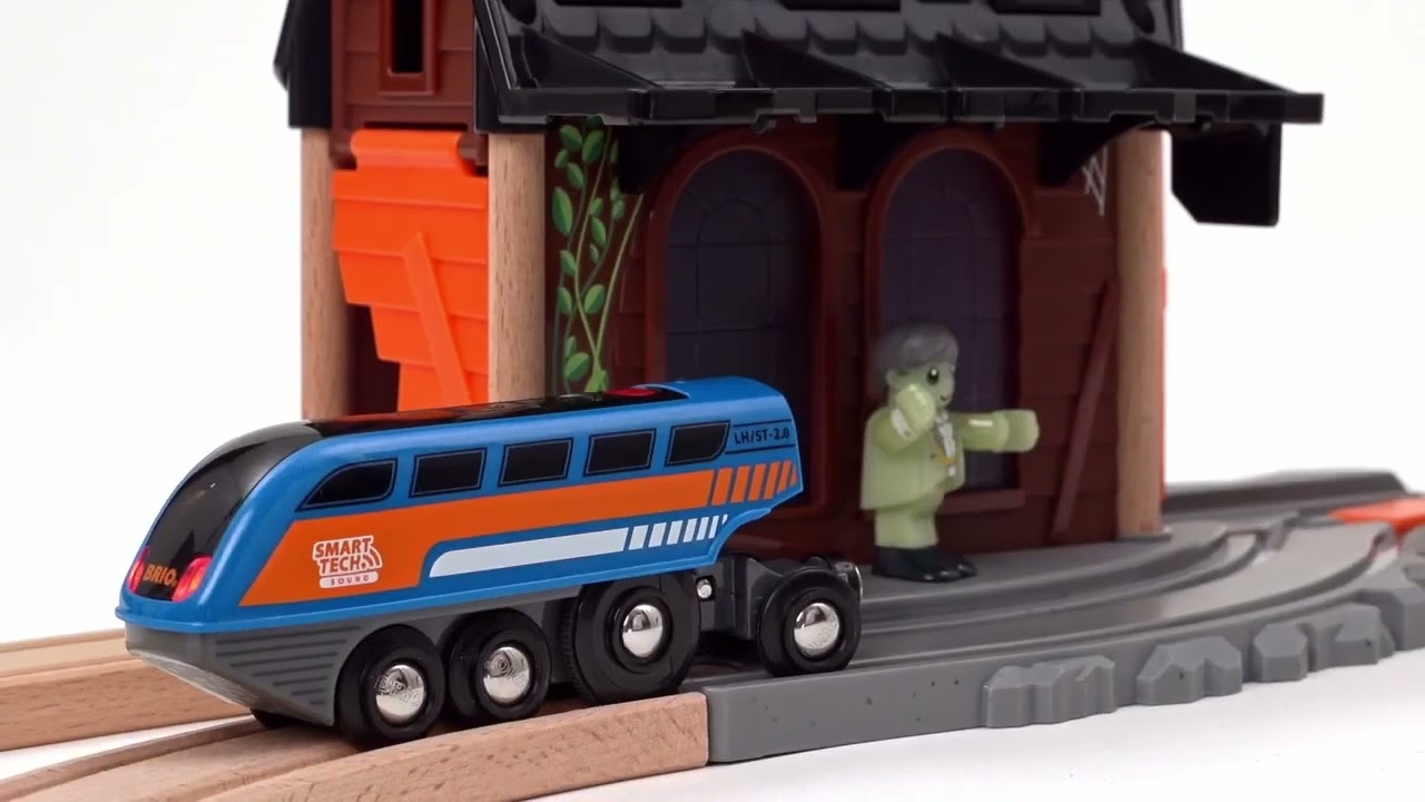 Станція жахів для залізниці BRIO Smart Tech 36007