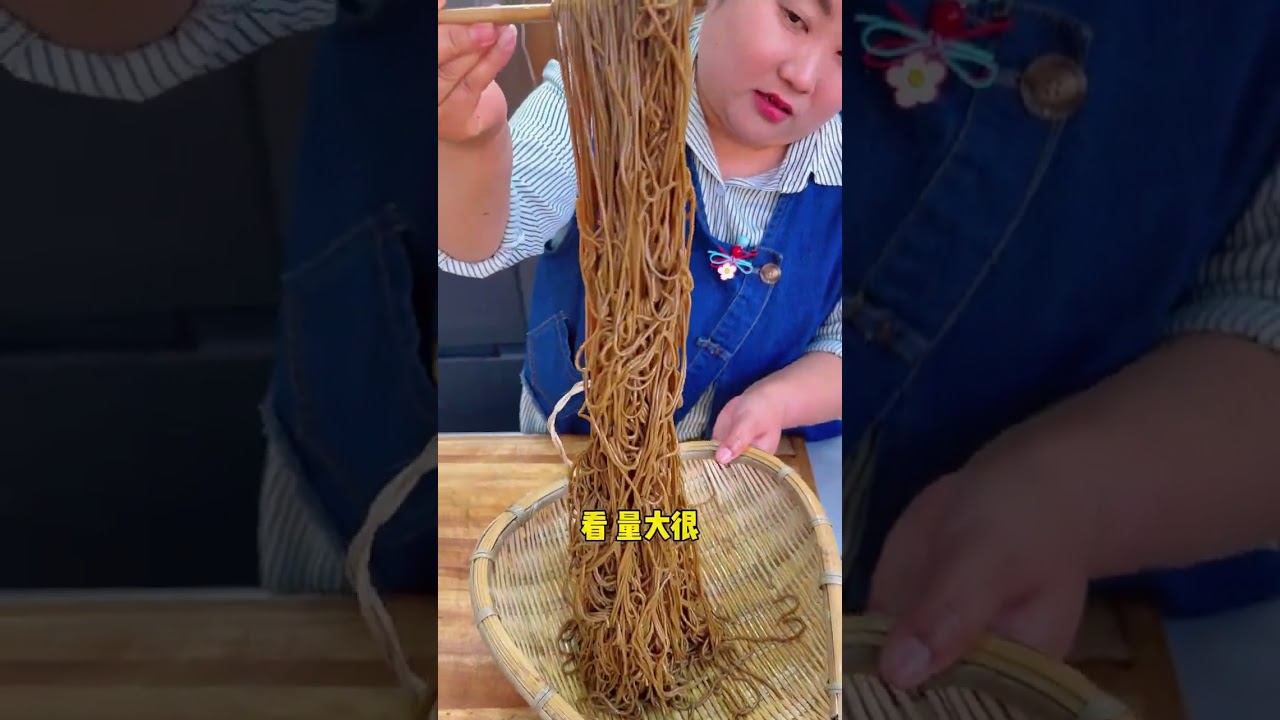 農家蔥花餅 就愛這口農家蔥花餅，金黃酥脆，越吃越香#新農人計劃2026 #我的農村生活 #農村原創視頻 #蔥花餅 #家鄉美食