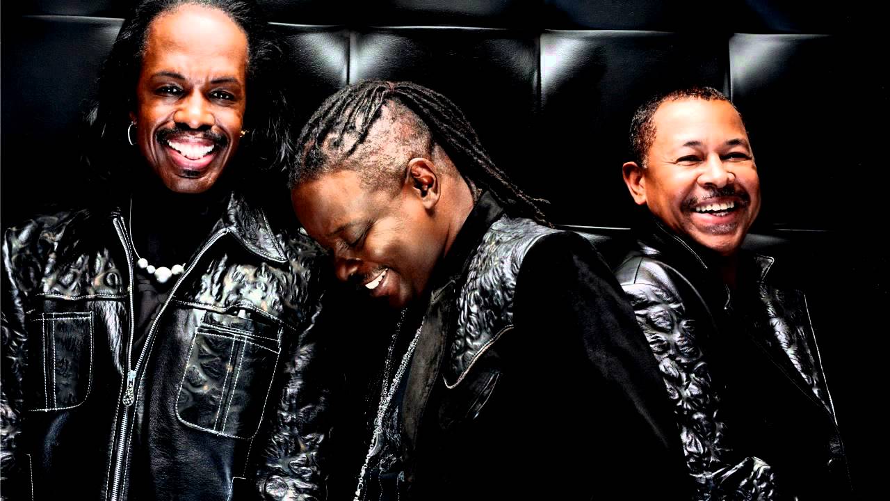 Earth Wind & Fire - Fantasy (Live In Velfarre 1995)