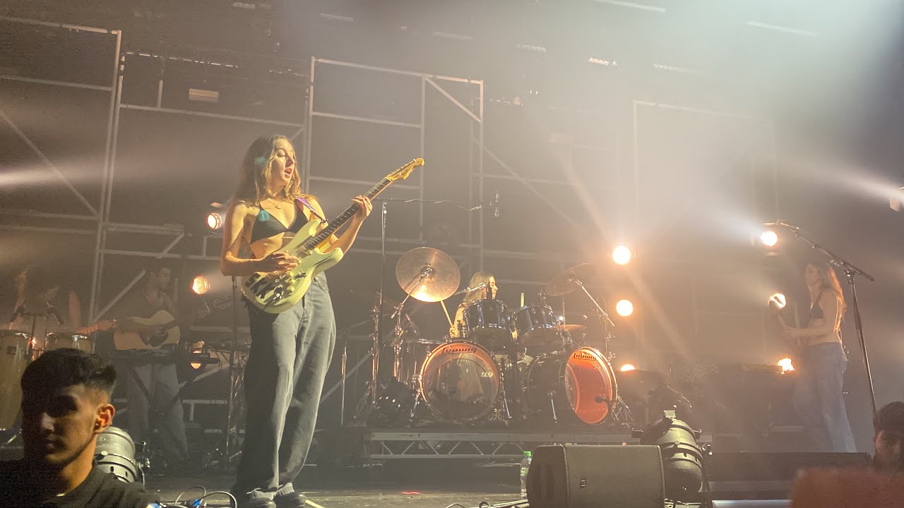 HAIM - The Steps - One More HAIM Tour - Manchester U.K. - 17/07/2022