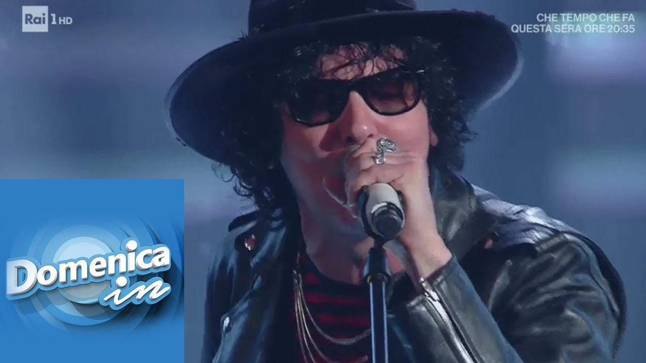 The Zen Circus cantano "L'amore è una dittatura" - Domenica In 10/02/2019