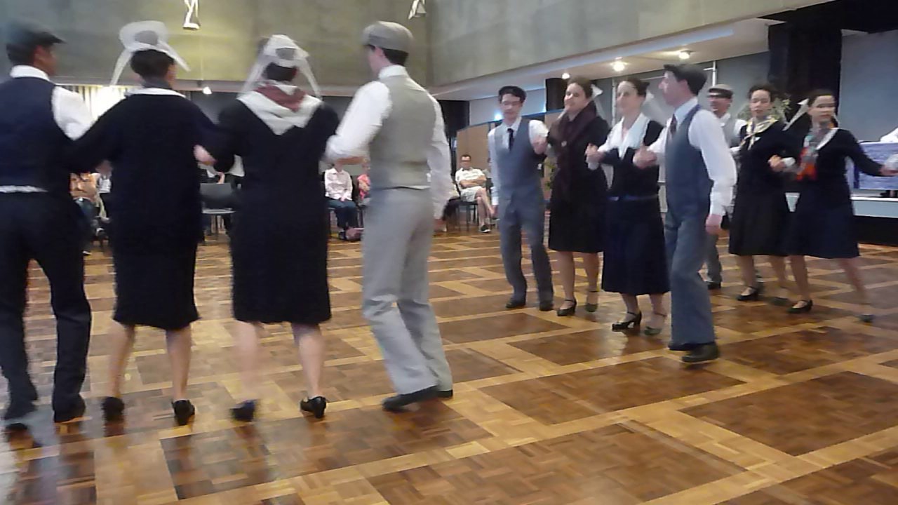 Gavotte Dardoup Korriganed Pañvrid Tradi Deiz 2017