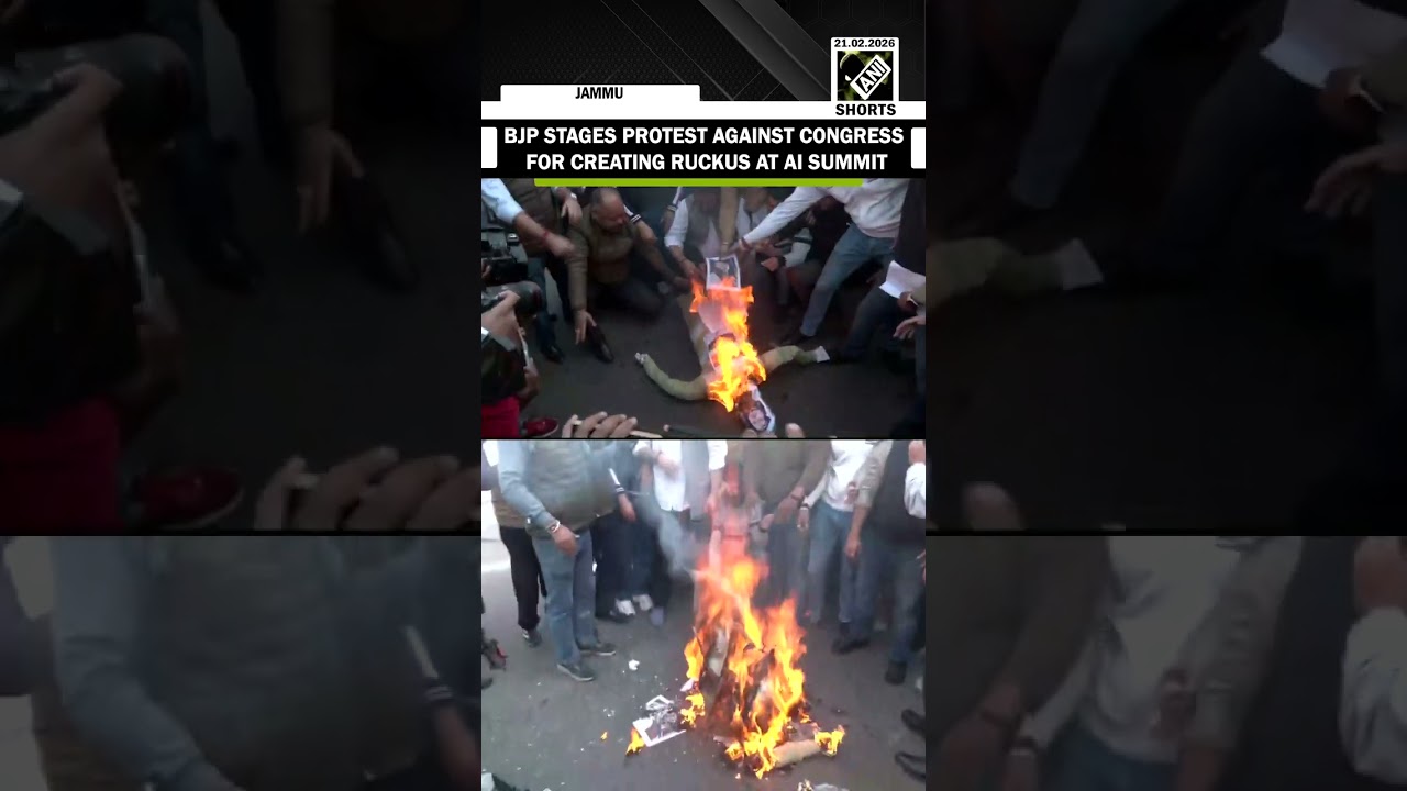 BJP Workers stage demonstration against Congress for creating ruckus at AI Summit